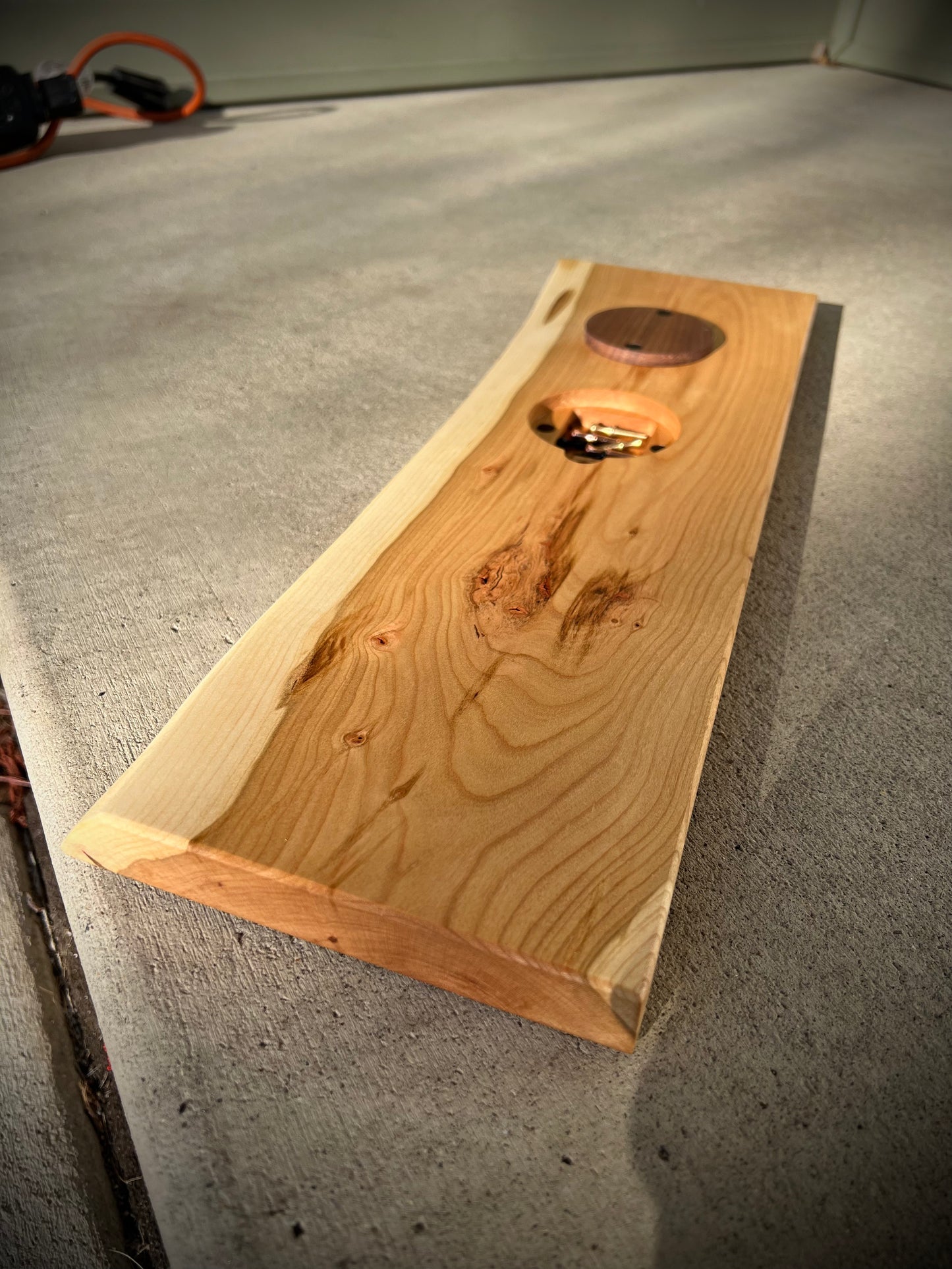 Live Edge Cribbage Board